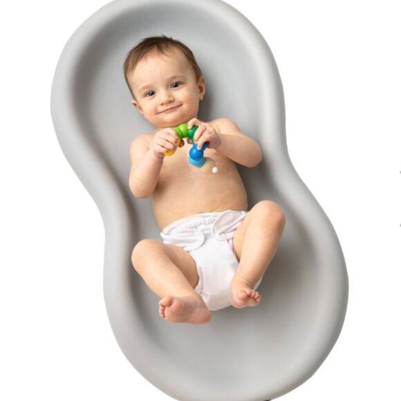 Keekaroo Peanut Changer Diaper Changing Pad Vanilla - Picture 1 of 7